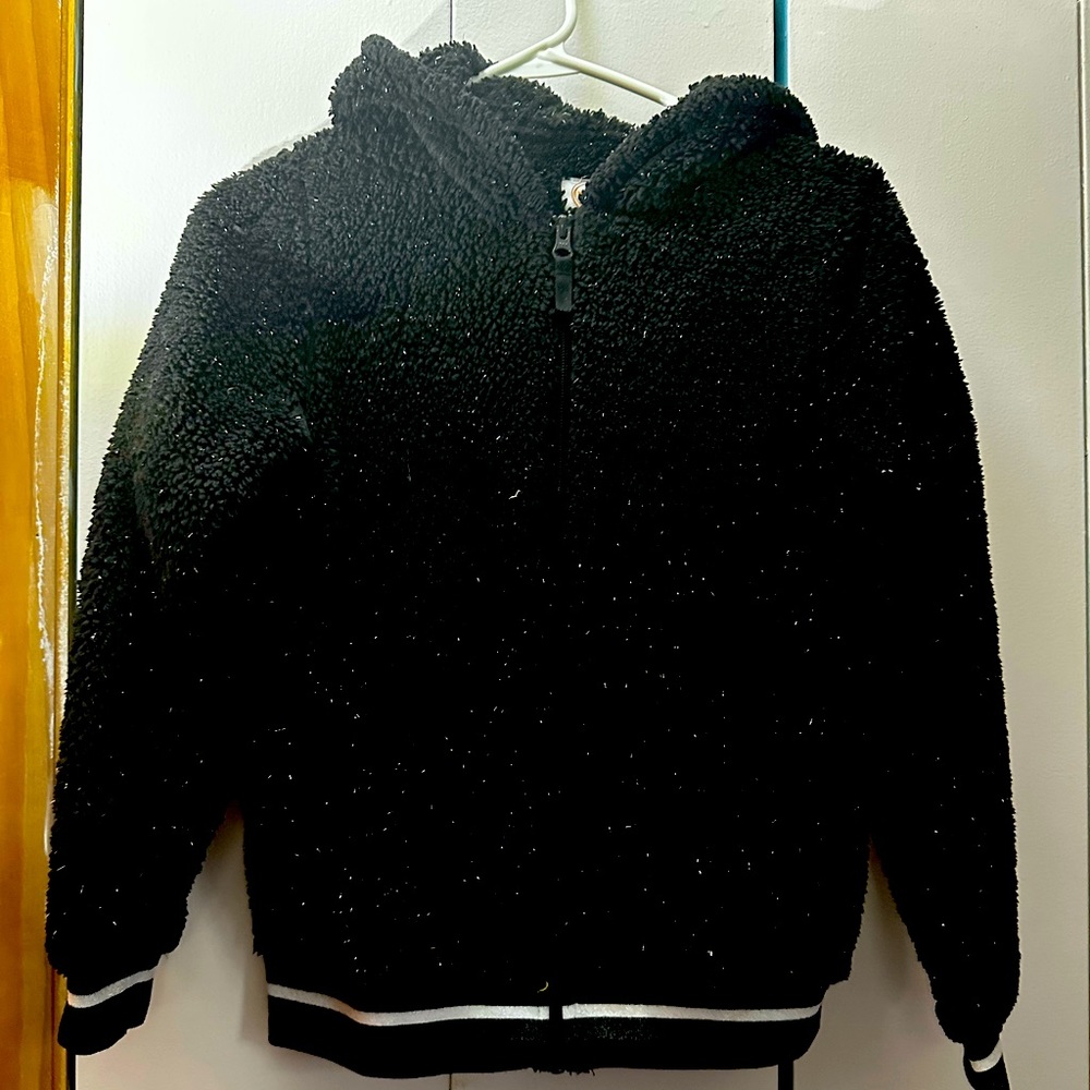 Girls zip-up sweatshirt. Size 10/12.